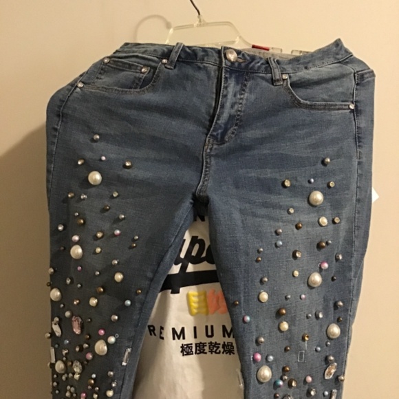 🔥#405, V Cristina, great cond. jewel encrusted, inseam=9inches, - Picture 4 of 7